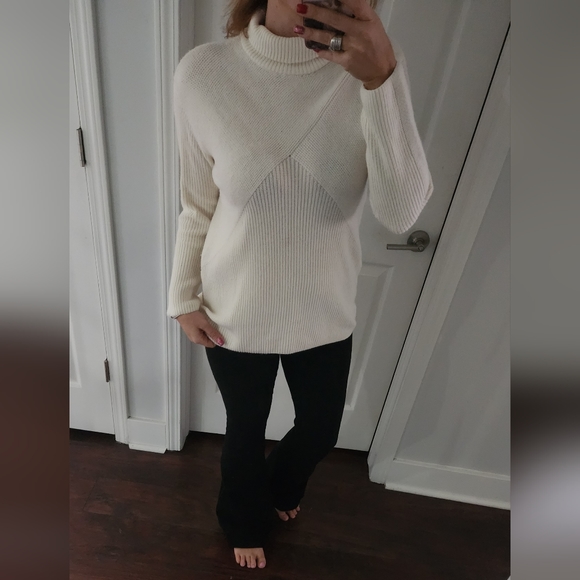 Talbots Sweaters - TALBOTS KNITTED TURTLENECK SWEATER